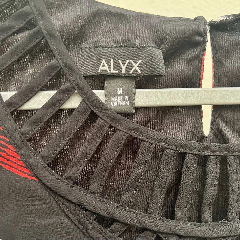 [Alyx] Patterned blouse - Picture 3 of 6